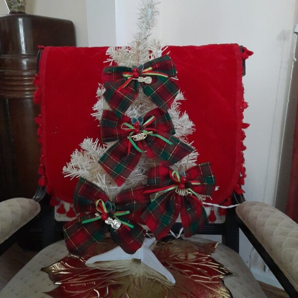 23 RED Ornaments & Two Furry Velvet Plaid Traditional Christmas Stockings - Picture 1 of 7